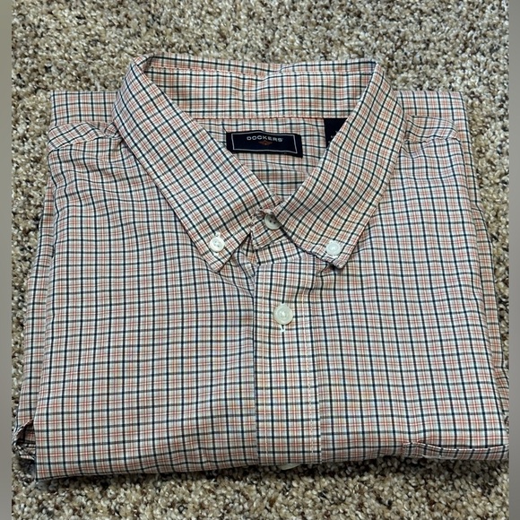 🔴⚪ Dockers Men's Checkered Long Sleeve Button-Down Shirt - White & Red 🔴⚪ - Picture 2 of 11